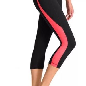 Athleta Splits Revelation Capri Soldout!